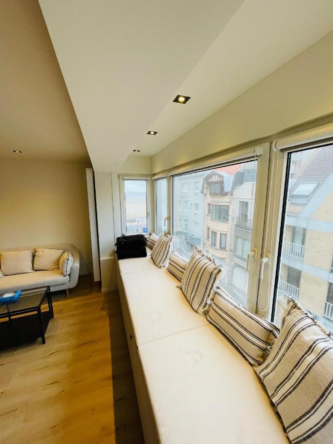 Apartment Hip En Lichtrijk Vlakbij Het Knokke-Heist